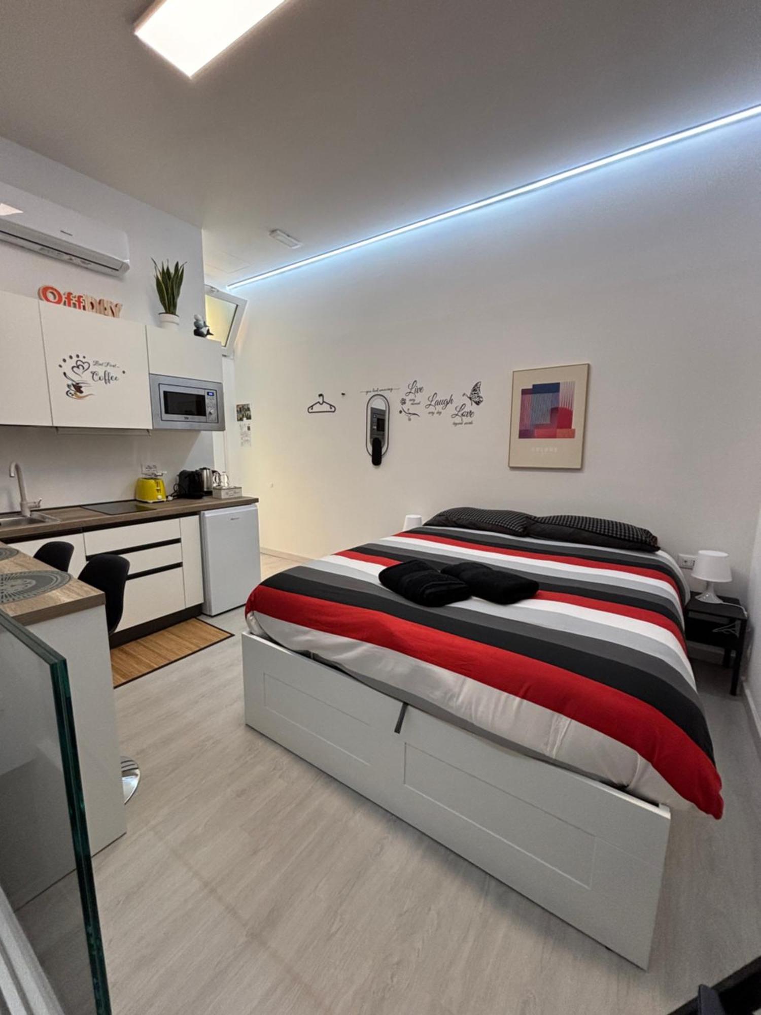 Apartamento La Vecchia Milano-les Nubles Vannucci - Il Ballatoio E Il Cortile Milão